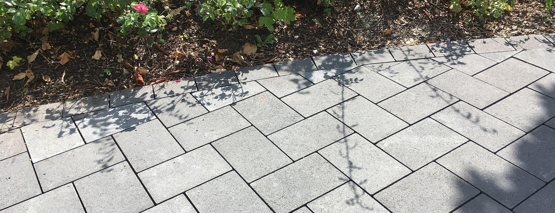 Rekalit Enviro LINEAR, basalt-anthrazit – Steingröße 24 x 16 cm