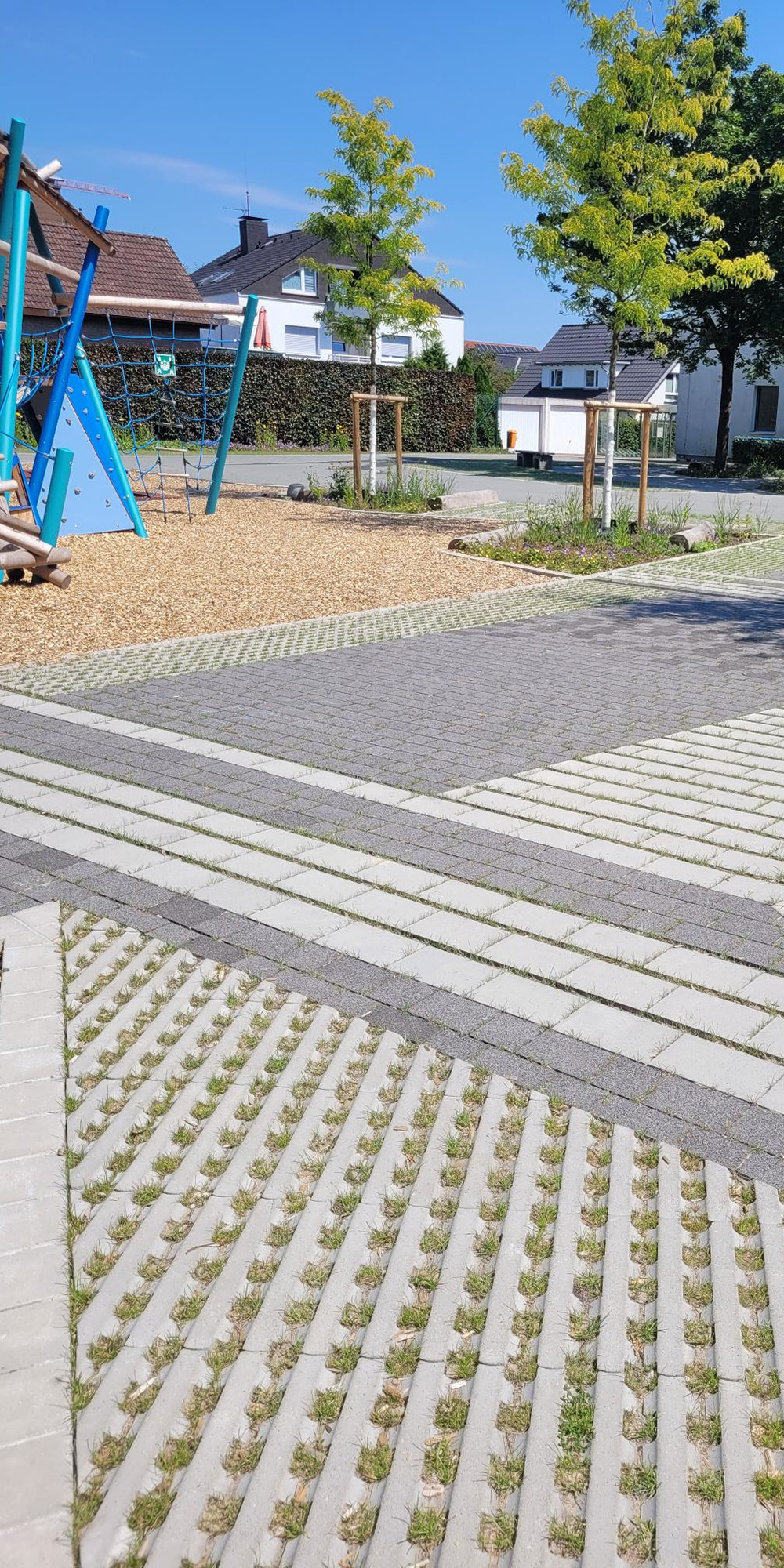 REF_Bad_lippspringe_Concordia_Schule_Geopark_max_Cheops_Greenline_granit-quarzit_05