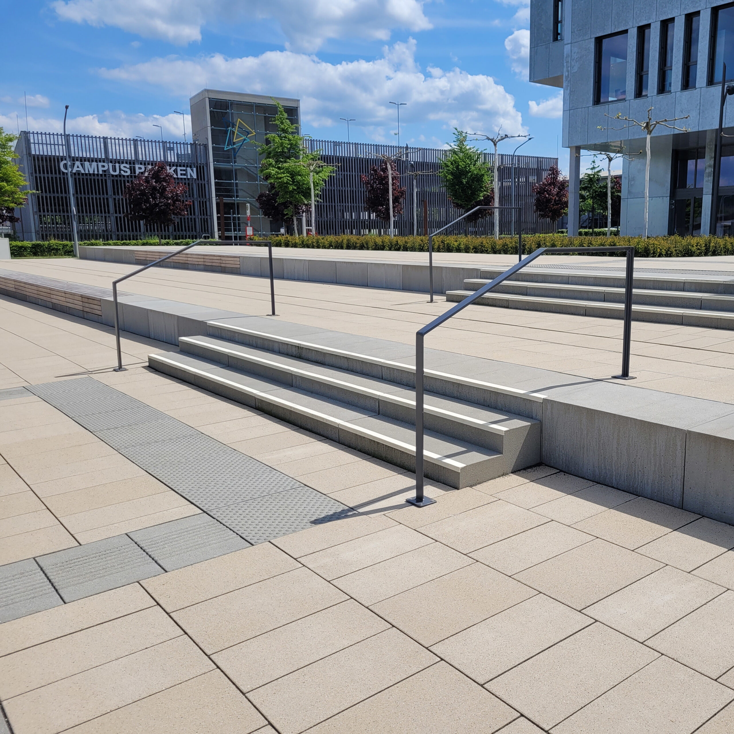 Titel_1000x1000_REF_Cheops_faciert_Quader-Tec_faciert_Fertigteile_Innovation_Campus_Lemgo