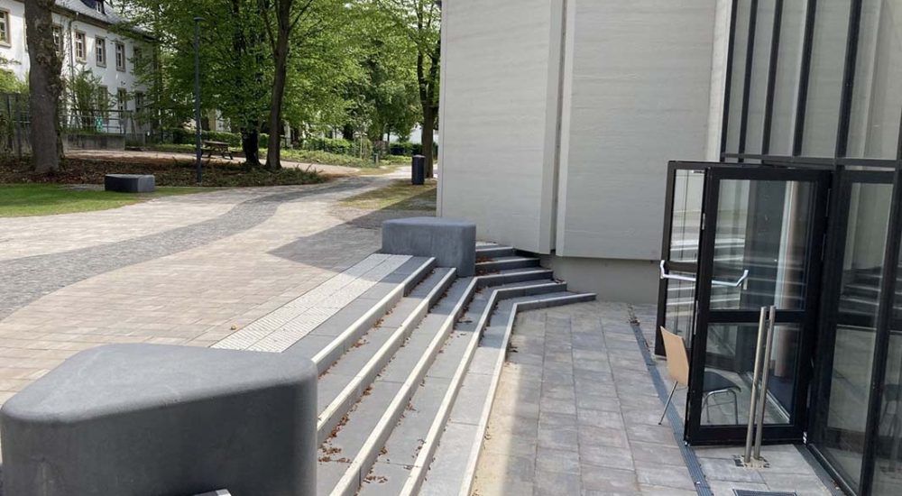 BARRIFLEX Stufe mit reflektierender Markierung